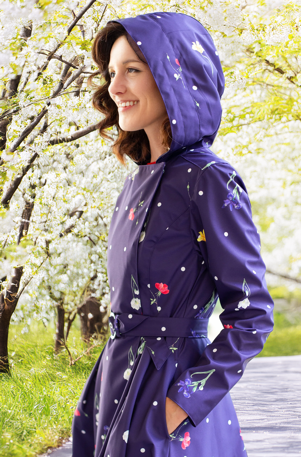 Blossom Grace Raincoat 🌷☔